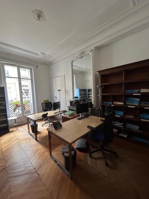 PHOTO BUREAU1.JPG